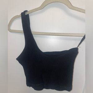 one shoulder cropped tank